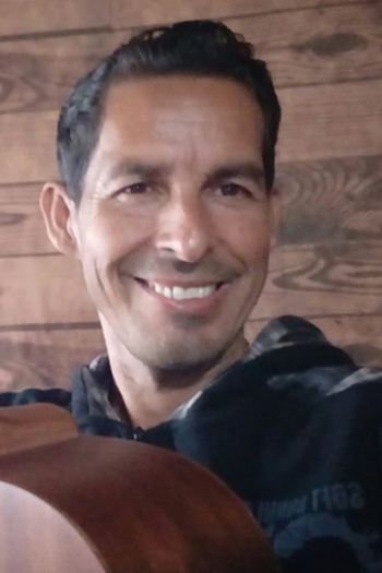 Actor Paulo Pontinele