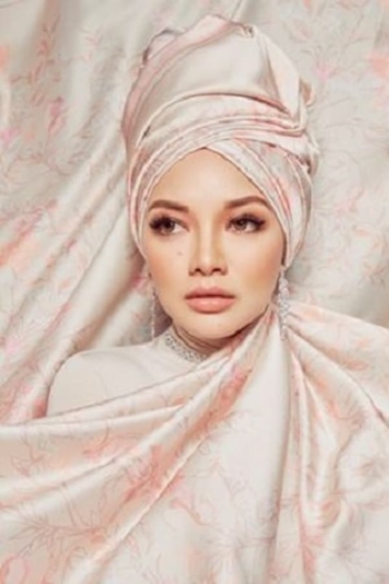 Actor Neelofa