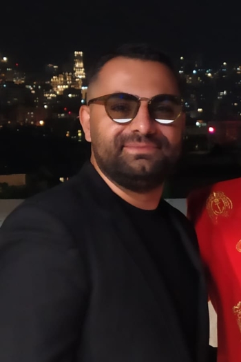 Film director Midia Kiasat