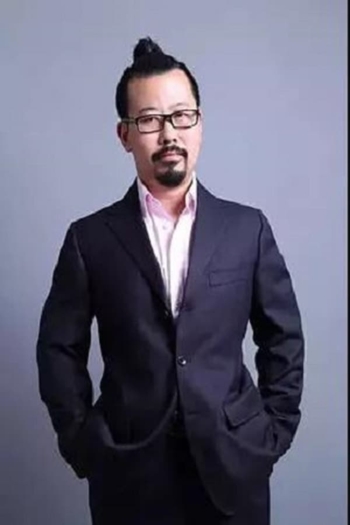 Film director Minghui Shi