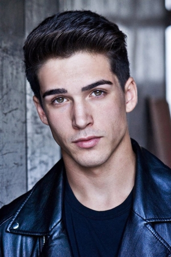 Actor Chris Tomassetti