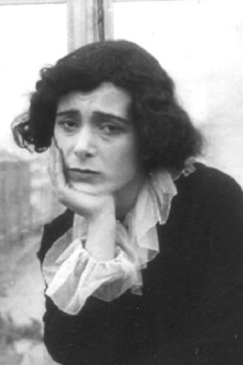 Actor Yelena Smirnova