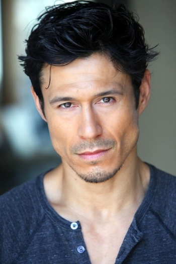 Actor Eric Urbiztondo