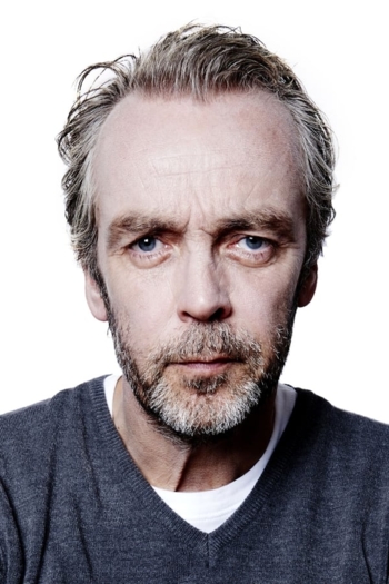 Actor John Hannah