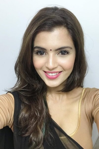 Actor Jasmine Avasia