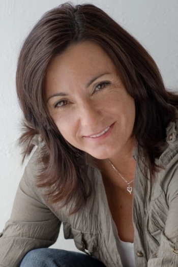 Actor Suzie Etesonne