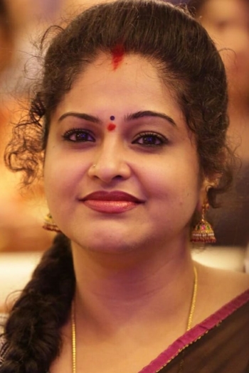 Actor Raasi
