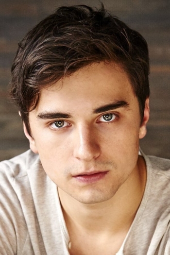 Actor Alex Ozerov-Meyer