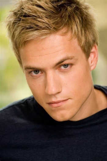 Actor Dustin McKamie