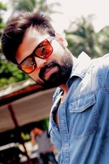 Actor Sanyam Srivastav