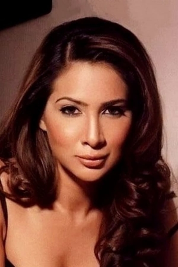 Actor Kim Sharma