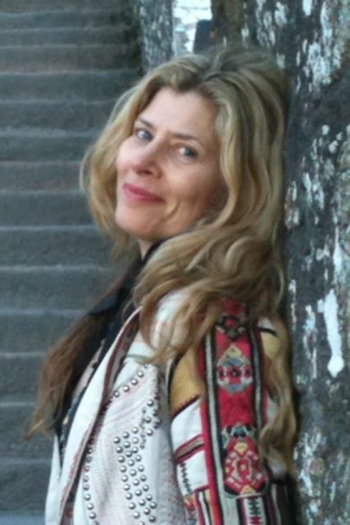 Actor Katherine Wallach