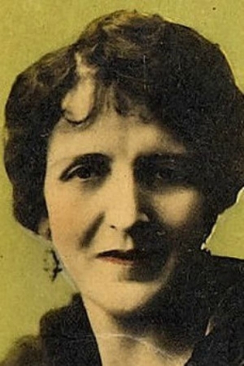 Actor Martha Mattox