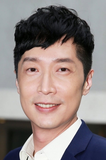 Actor Steven Ma