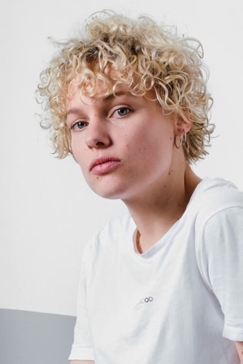 Actor Julia Franz Richter