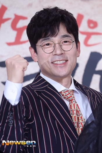 Actor Lee Seung-joon