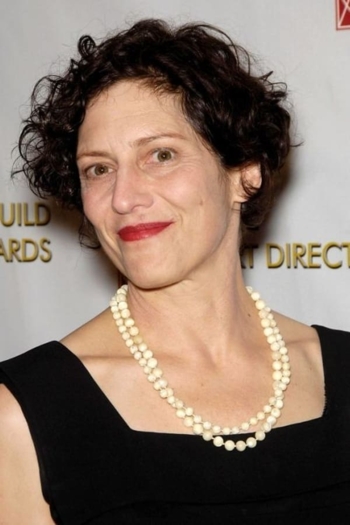 Actor Naomi Shohan