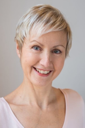 Actor Samantha Russell