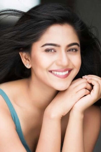 Actor Mrunmayi Deshpande