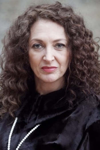 Actor Debora Olivieri