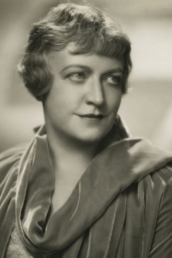 Actor Lucile Gleason