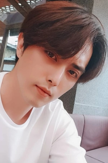 Actor Jeong Hee-cheol