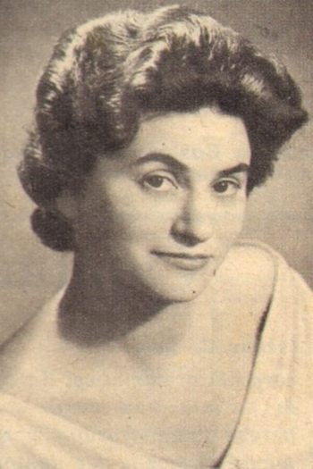 Actor Adriana Martino