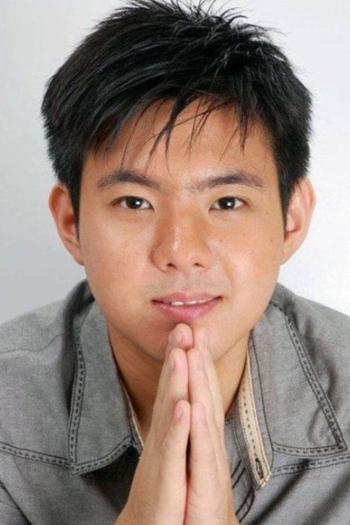 Actor Jiro Manio