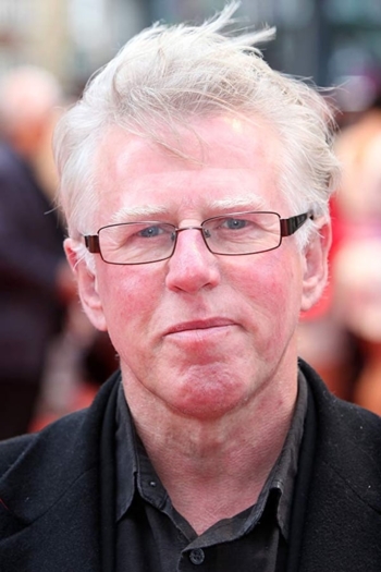 Actor Phil Davis