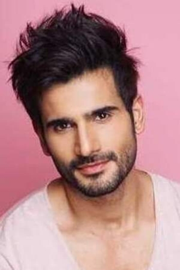 Actor Karan Tacker