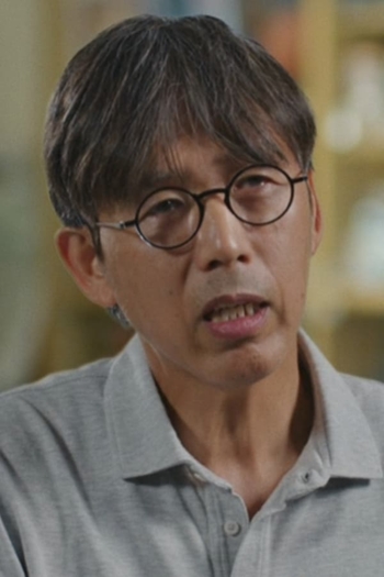 Actor Mitsuhisa Ishikawa