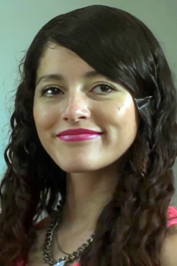 Actor Adriana Saldívar