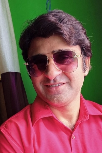 Actor Kapil Tilhari