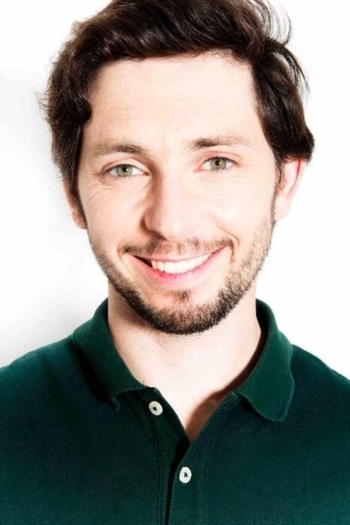 Actor Carlos Malvarez