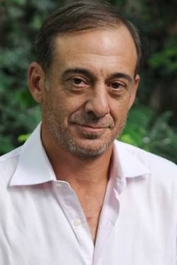 Actor Alejandro Awada