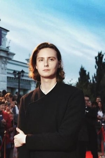 Actor Artem Firsanov