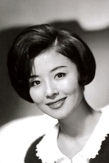Actor Yuriko Hoshi