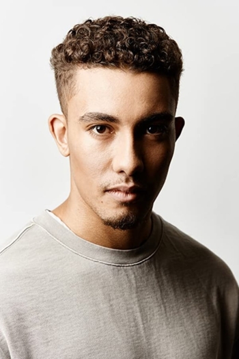 Actor Anton Simpson-Tidy