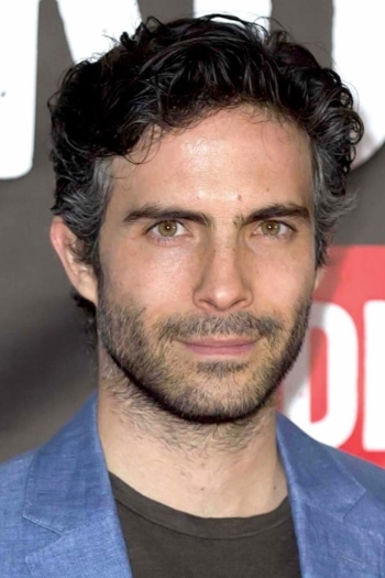 Actor Osvaldo Benavides