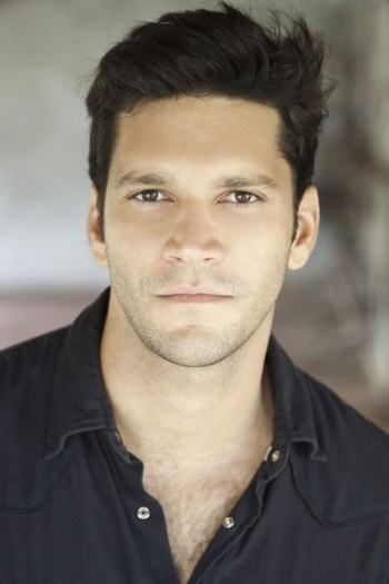 Actor Armando Babaioff