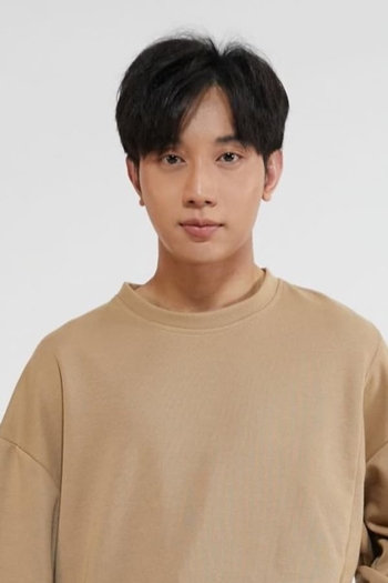 Actor James Pongsapak Rachaporn