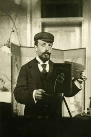Film director Gabriel Veyre