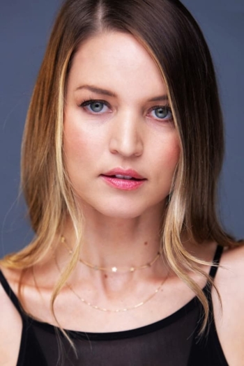 Actor Amie Raylynn Apodaca