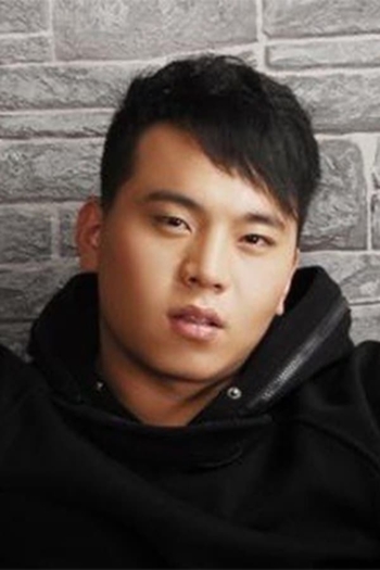 Actor Tian Wa