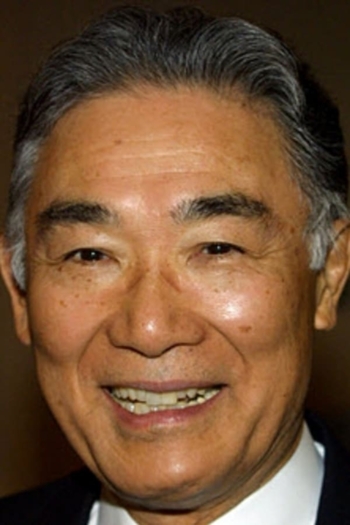 Actor Robert Ito