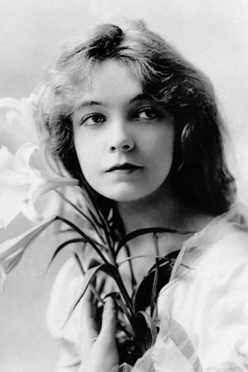 Actor Lillian Gish