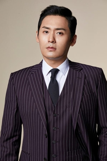 Actor Choi Dae-hoon