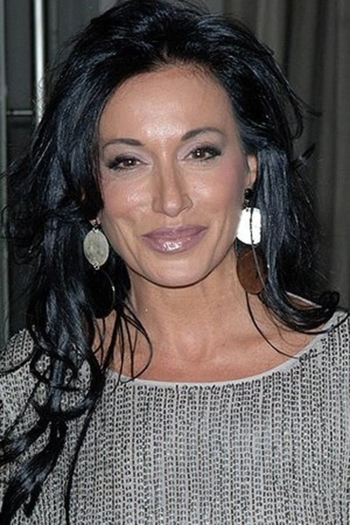 Actor Nancy Dell'Olio