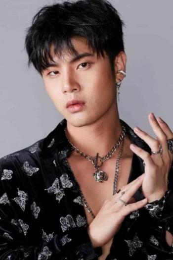 Actor Peter Chonpachara Jeepetch