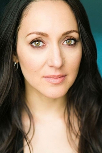 Actor Jennifer Sanchez